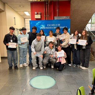 Estudiantes viven experiencia científica en laboratorios de la PUCV