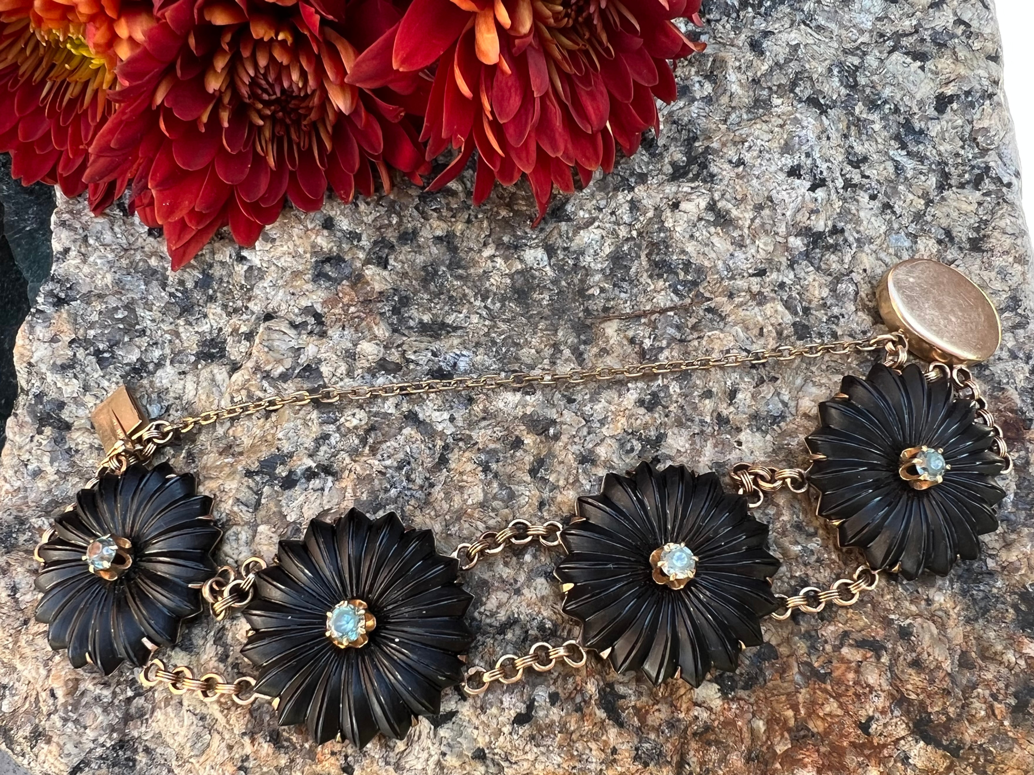 Stunning Vintage 10K Yellow Gold Carved Onyx & Swiss Blue Topaz Flower Bracelet