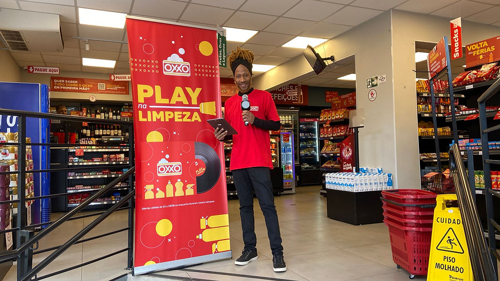 Promotor de eventos em ativação de marca Oxxo