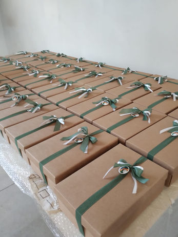 Pacchi regalo aziendali.
Artistica Laser e Artistica Legno GT