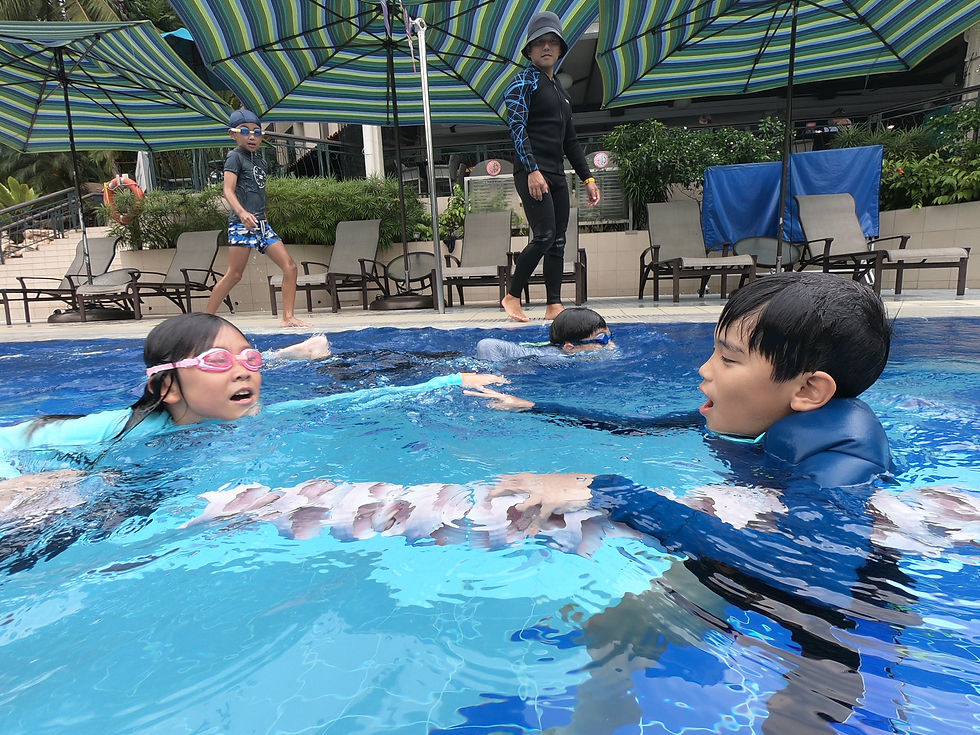 Tiny Toes, Big Waves: A Parent’s Guide to Teaching Beach Water Safety to Toddlers