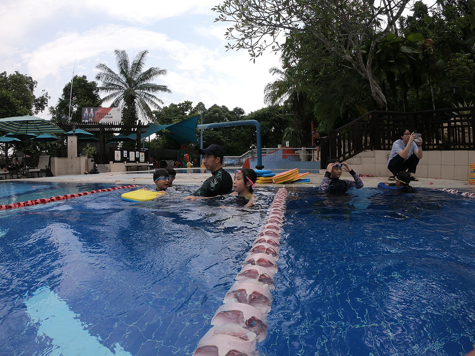 Ditch the Foam: Why Kicking Without a Board is the Secret to Backstroke Strength