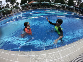 How to Manage Conflicts Between Swimmers