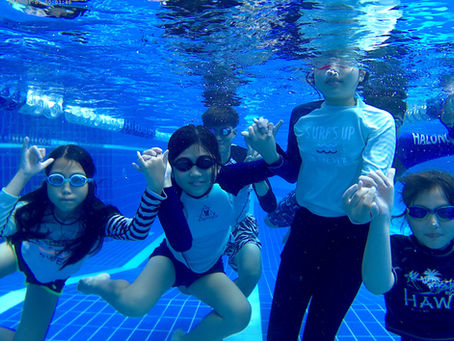 What are the benefits of SwimSafer certification in Singapore?