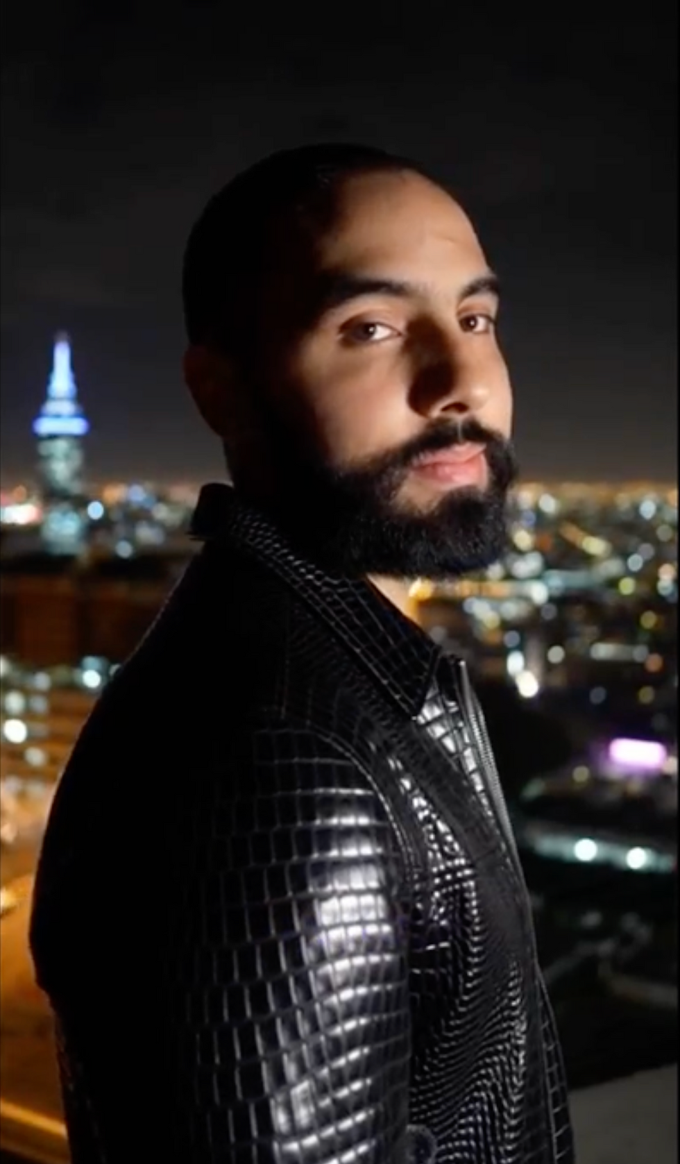 working at big qubitstreams at Laniakea has perks. by erick rosado