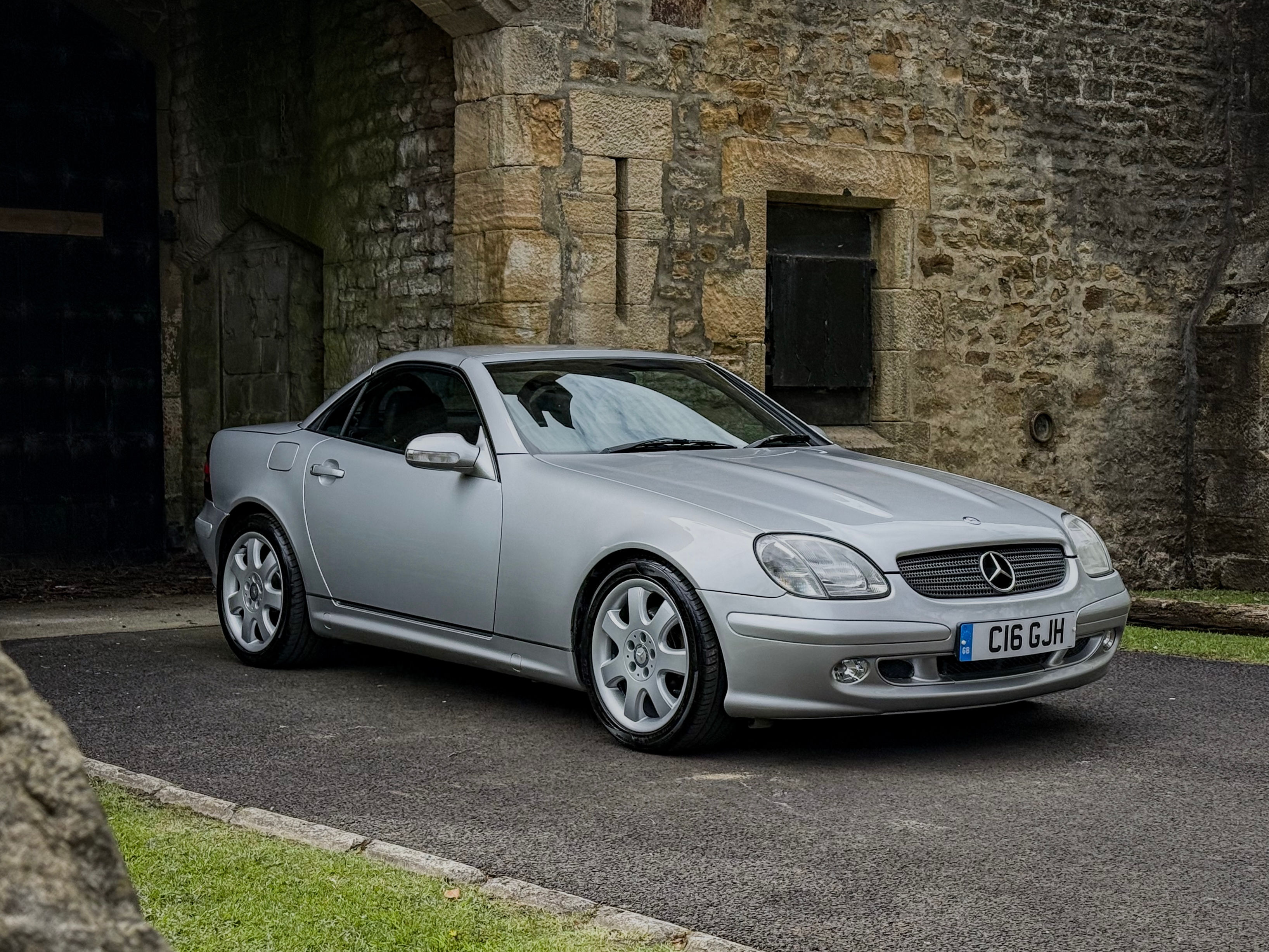 2001 Mercedes-Benz SLK 320 3.2 V6 - Brilliant Silver