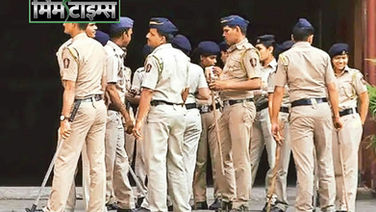 मोबाईल फोनवर समन्स पाठवणे पोलिसांना महागात, 
न्यायालयाने ५ हजार रुपयांचा दंड ठोठावला