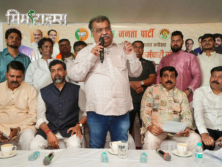 खेडचे माजी नगराध्यक्ष वैभव खेडेकर यांचा अनेक कार्यकर्त्यांसह भाजपामध्ये प्रवेश
भाजपा प्रदेशाध्यक्ष रविंद्र चव्हाण यांनी केले स्वागत; कोकणात पक्षाला बळ मिळणार