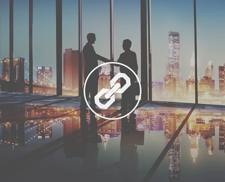 men shaking hands, link building