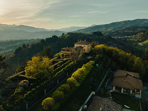 Villa and garden.jpg