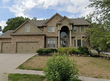 Front Picture of House.jpg