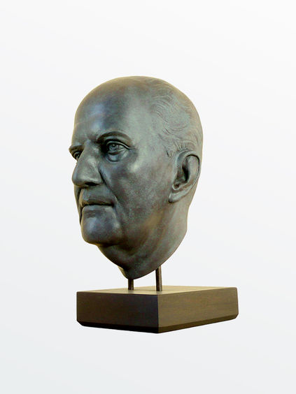 Busto em bronze de Breno Caldas. Foi um jornalista brasileiro e diretor da Companhia Jornalística Caldas Júnior.