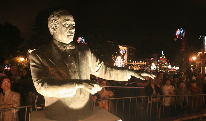 Inauguração da escultura em bronze na cidade de Gramado, Rio Grande do Sul.