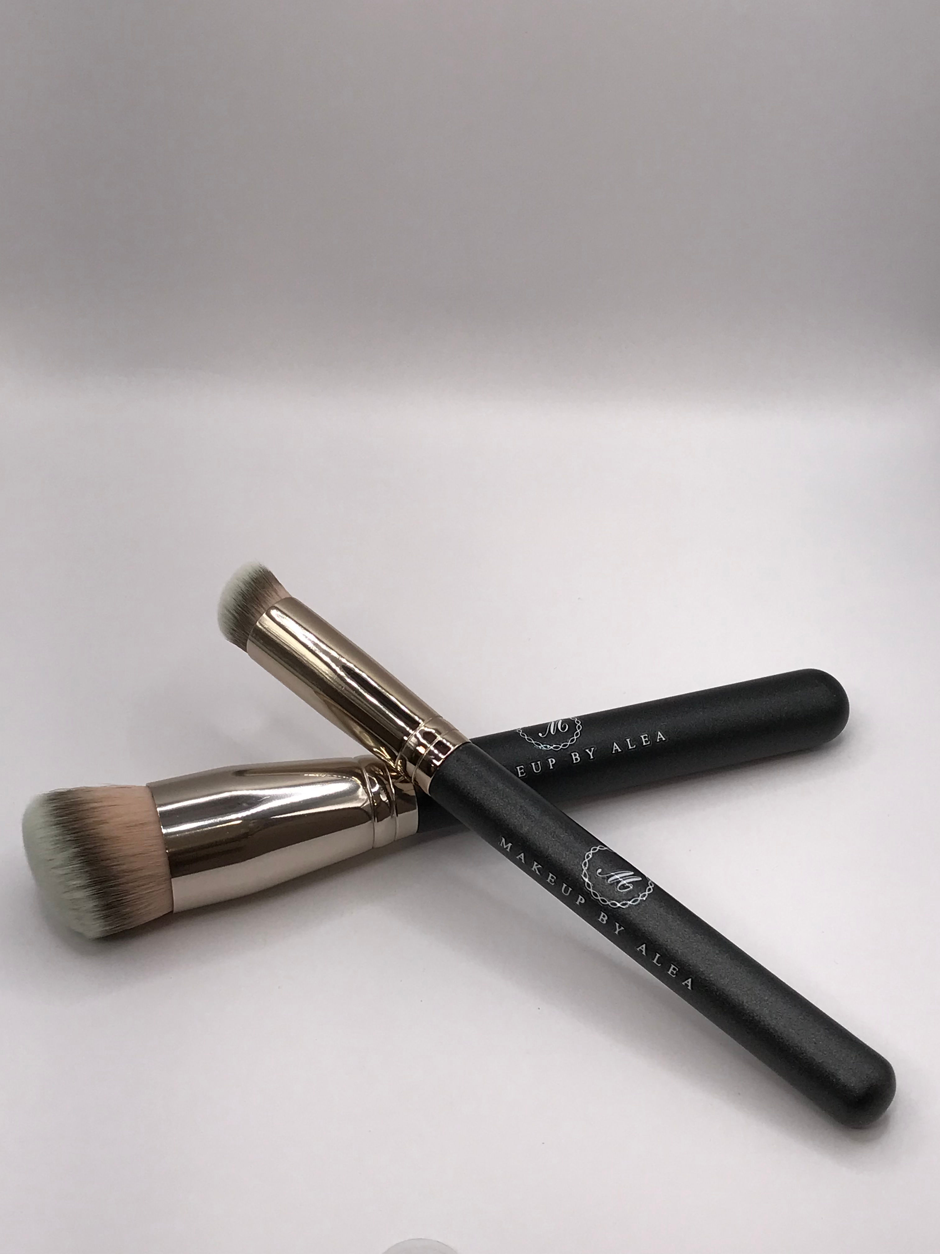 Foundation And Concealer Brush Set