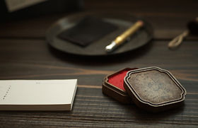 真鍮の朱肉入れ（六角） NANIGASHI 真鍮 朱肉入れ 『六角』-Brass Ink pad