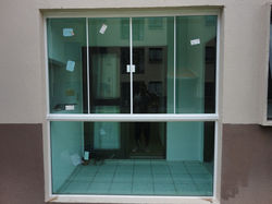 Janela de correr 4 folhas com fixo