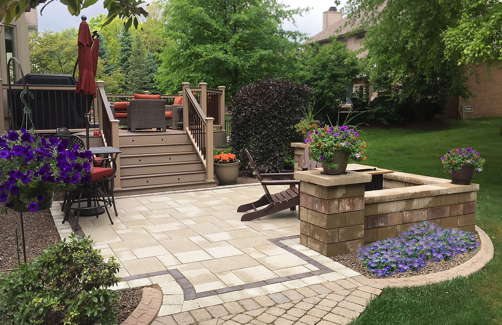5 Benefits to Including a Retaining Wall in a Backyard Transformation in Bloomfield Hills and Orchard Lake, MI