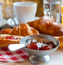 Croissants et Jam