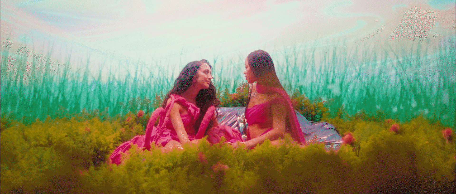 LOVE-OVERGROWN_comp.gif