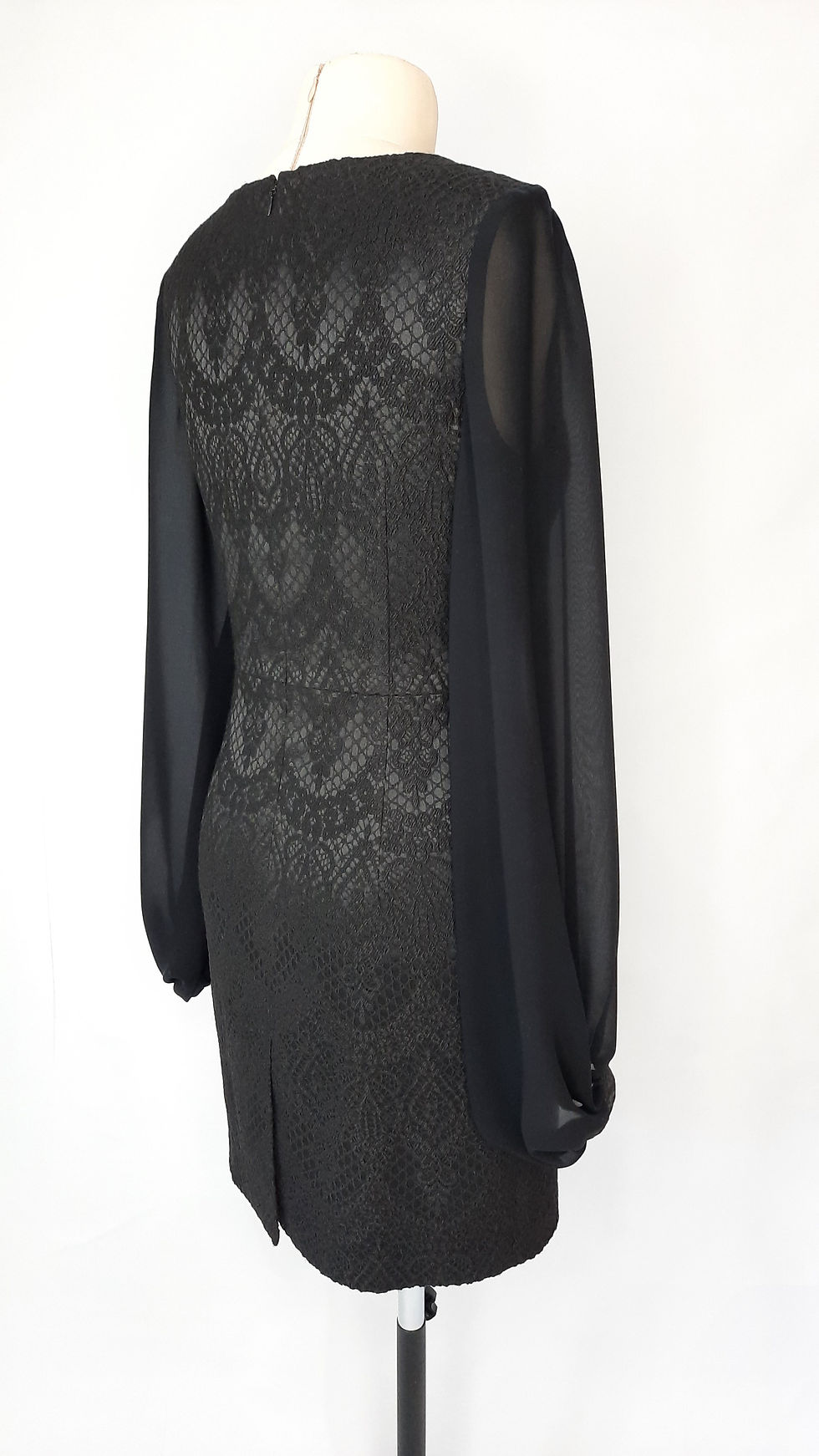 Thumbnail: Dress