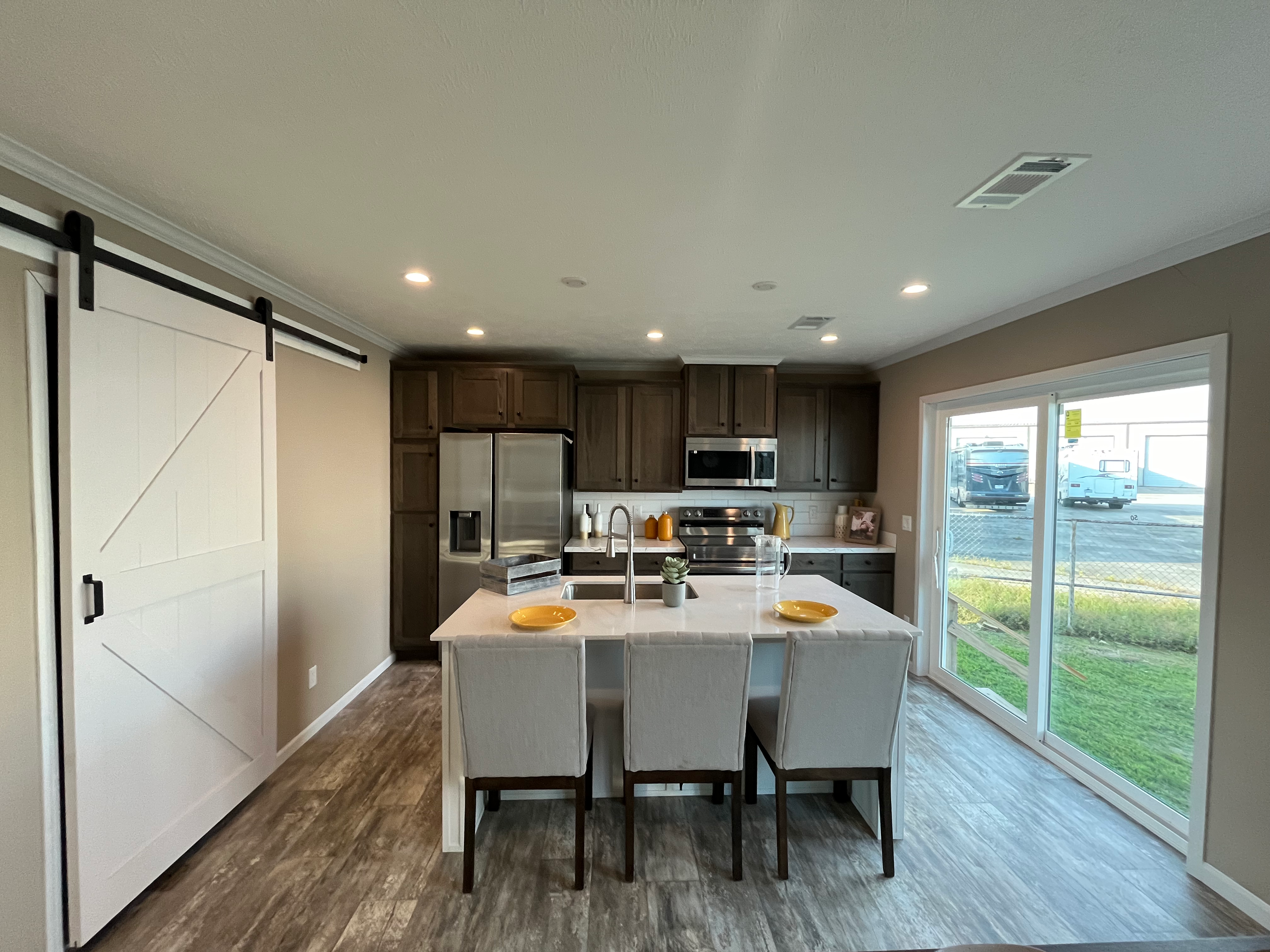 Washington | 3 Bed | 2 Bath | 28x60