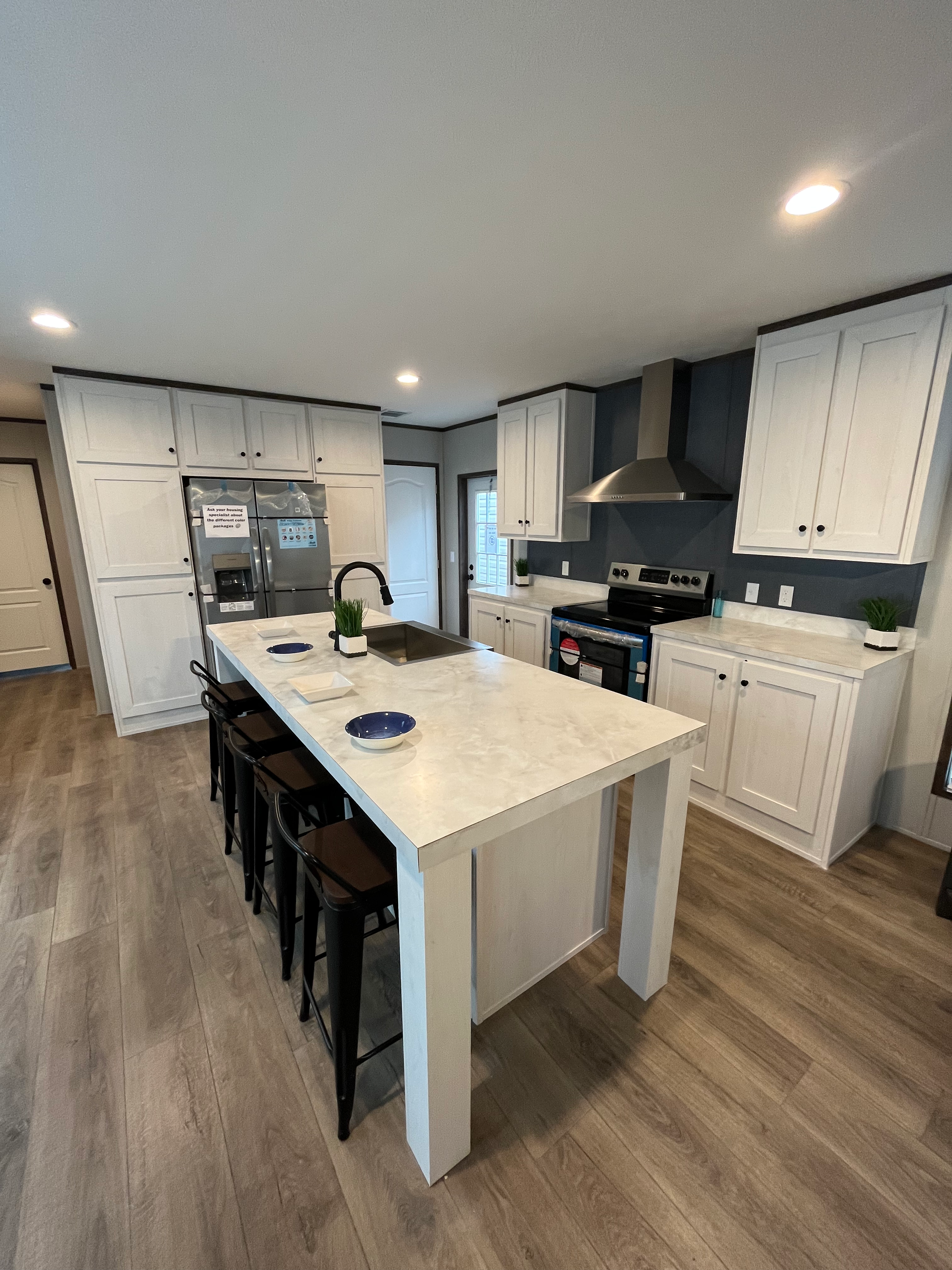 Resolution X | 3 Bed | 2 Bath | 16x80