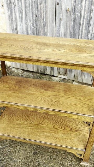 Thumbnail: Antique Oak Arts and Crafts buffet 