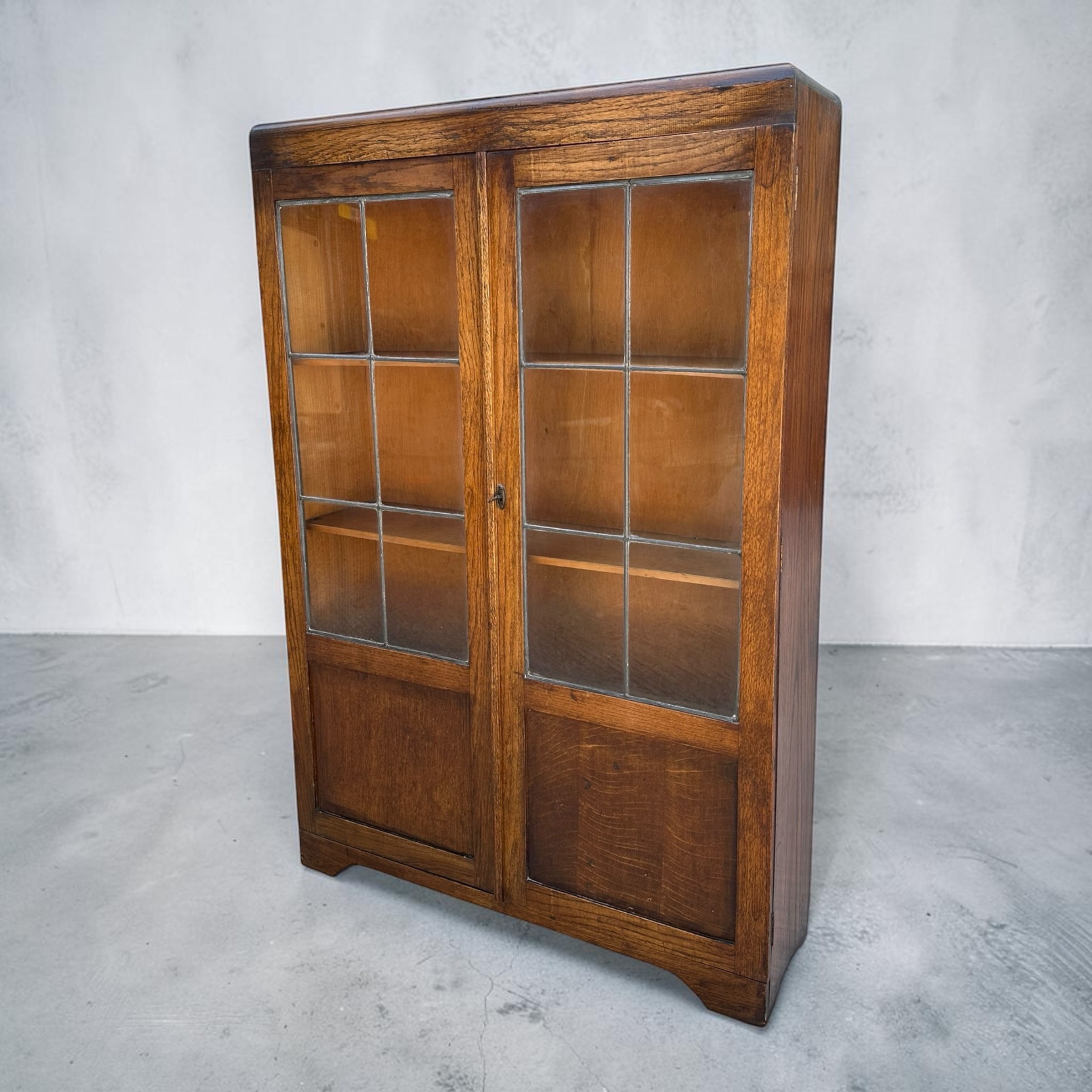 1930’s Oak bookcase cabinet