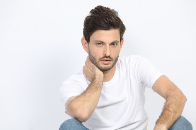 דייב דוגמן
דוגמן פנים
דוגמן שיער
דוגמן תכשיטים
דוגמנים
דוגמנים ישראלים
דוגמן ישראלי
פרזנטור
פרזנטורים
הפקת אופנה
הפקות אופנה
צילומי אופנה
צילומי ביוטי
צילומי פנים
סרטוני תדמית
סוכנות מדיה
חברת מדיה