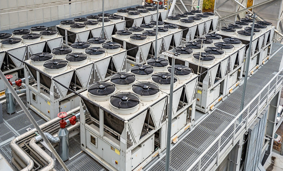 Multuple%20air%20cooled%20water%20chillers%20installation_edited.jpg