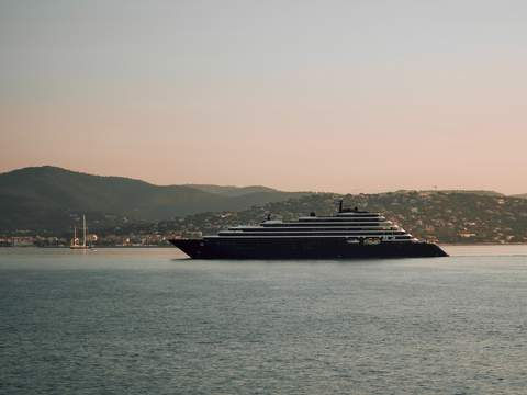 Ritz-Carlton Yacht