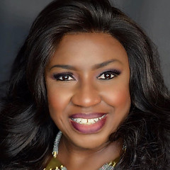 Tracey photo_edited.jpg