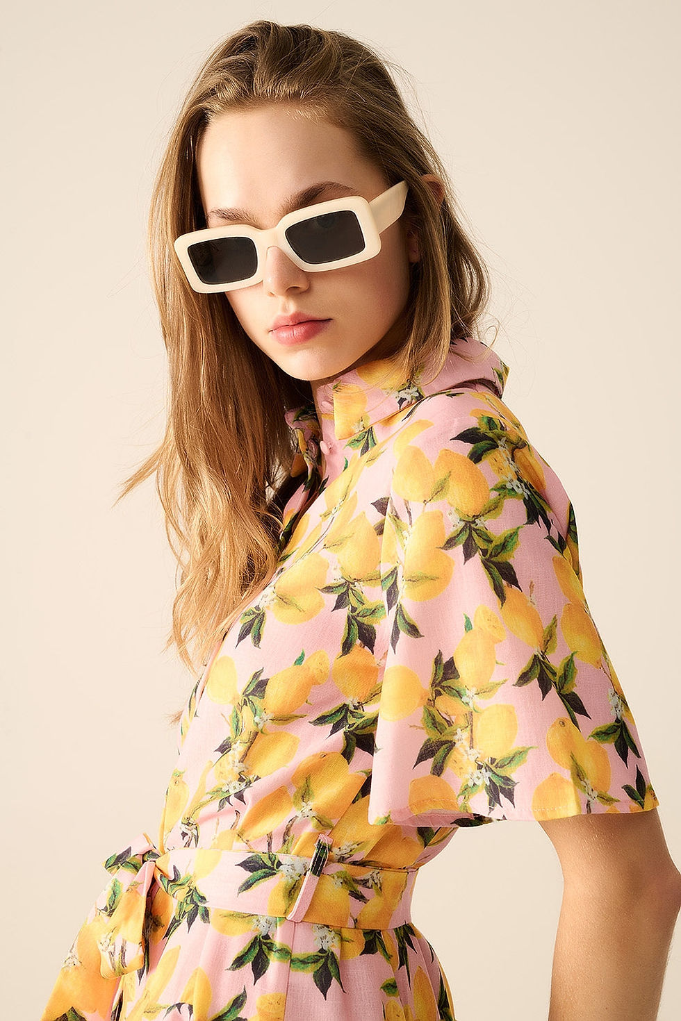 Thumbnail: Romantic Dress With Waistband and Lemon Print and Short Sleeves in Pink