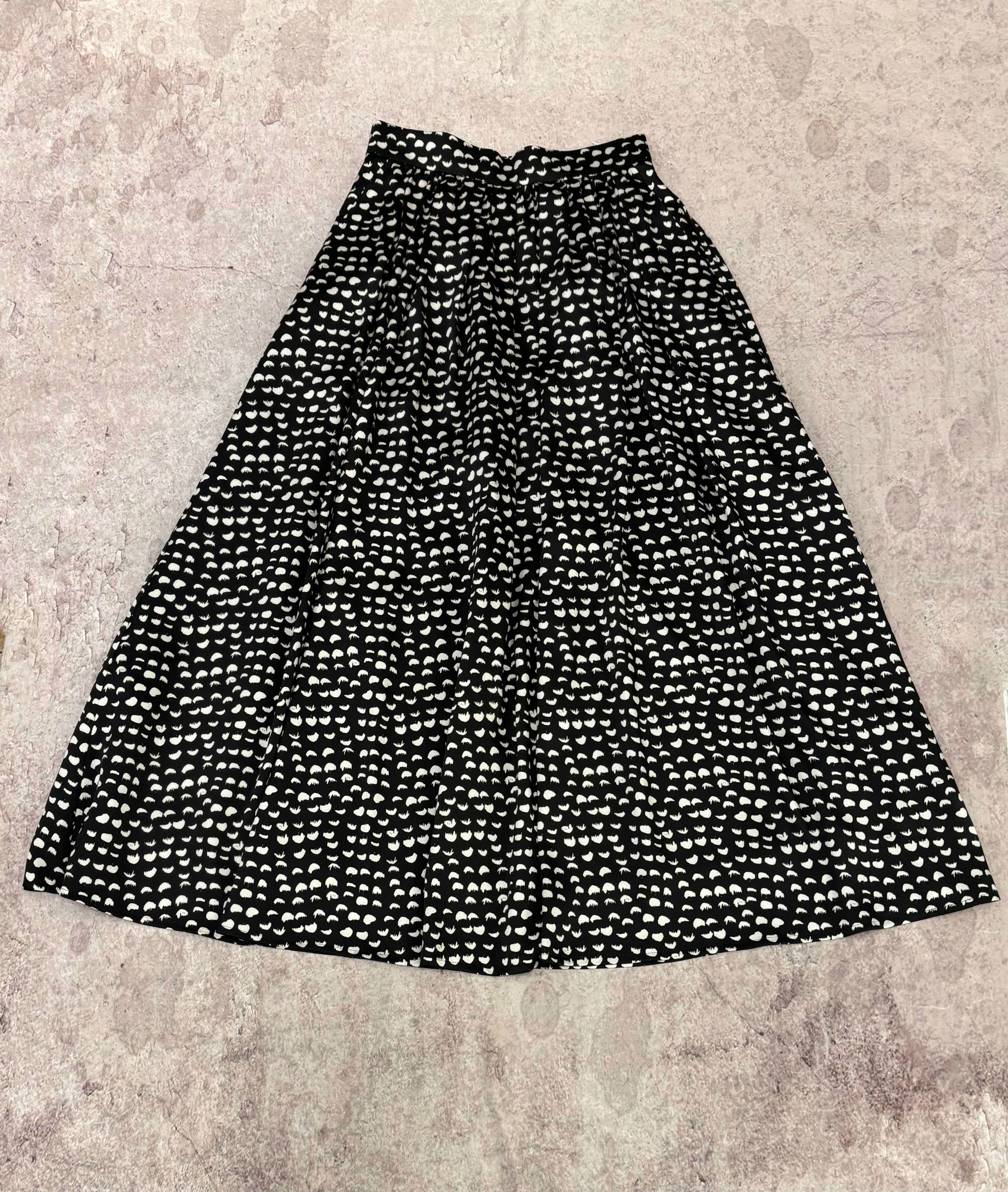 BEATING HEART スカート