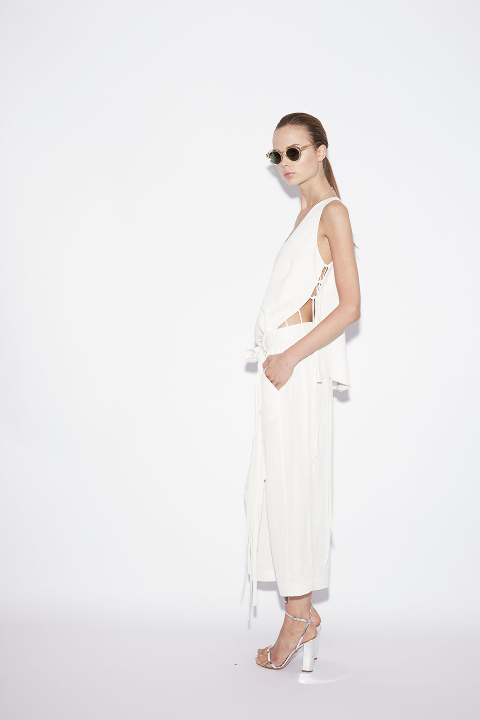 Look-4-(Side)