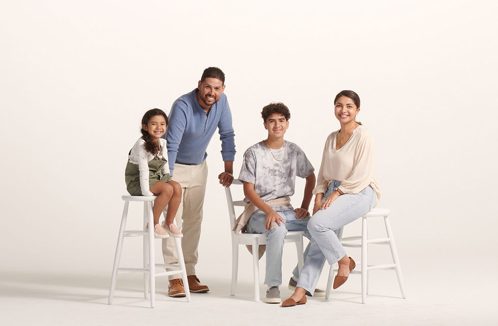 0101_FAMILY_BRAND_MOMENT_01016