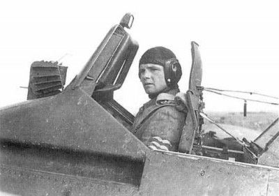 Pilot Hauptmann Rudolf-Heinz Ruffer in his Hs129-B