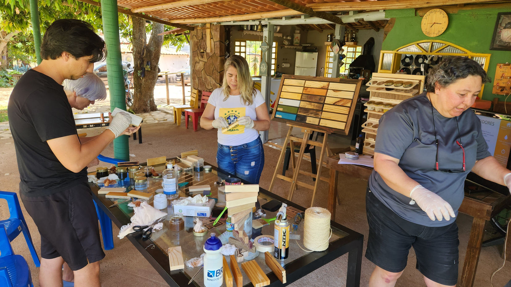 worshop de acabamentos para madeira