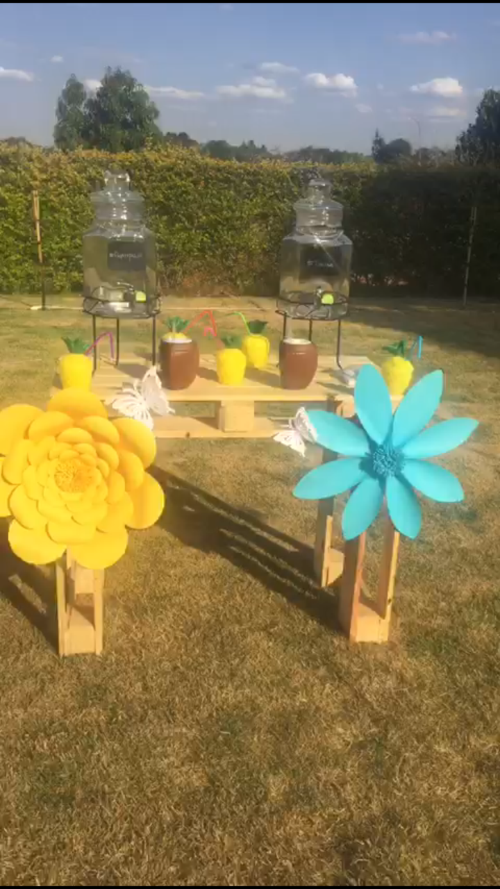 Miniatura: Mesa com pernas