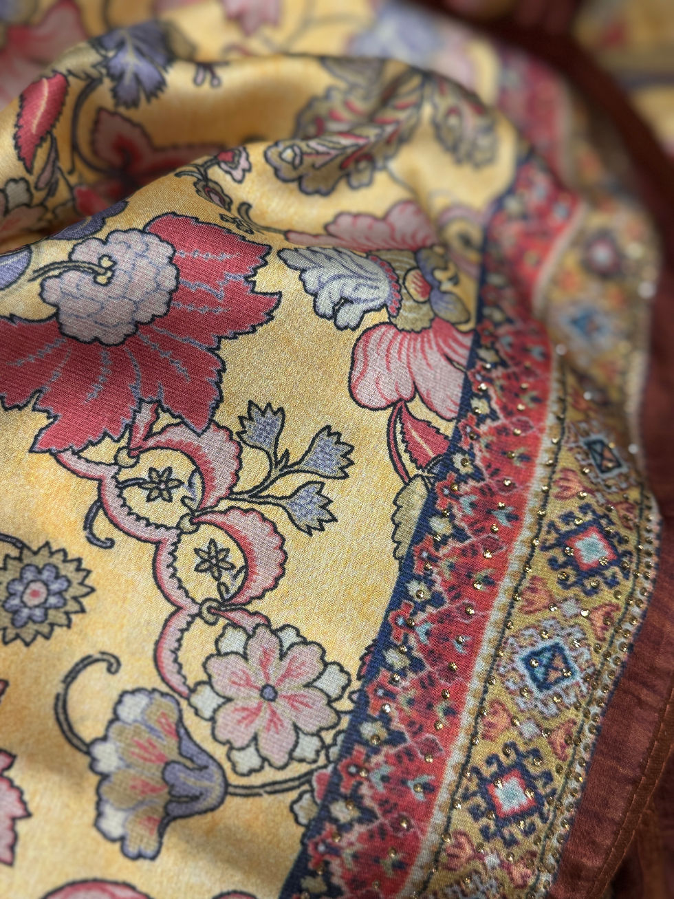 Thumbnail: Mustard Digital Print Saree - unstitched blouse