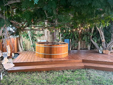 צימר ואירוח עם הוט טאב מפנק מעץ, כמו ג'קוזי מעץ.