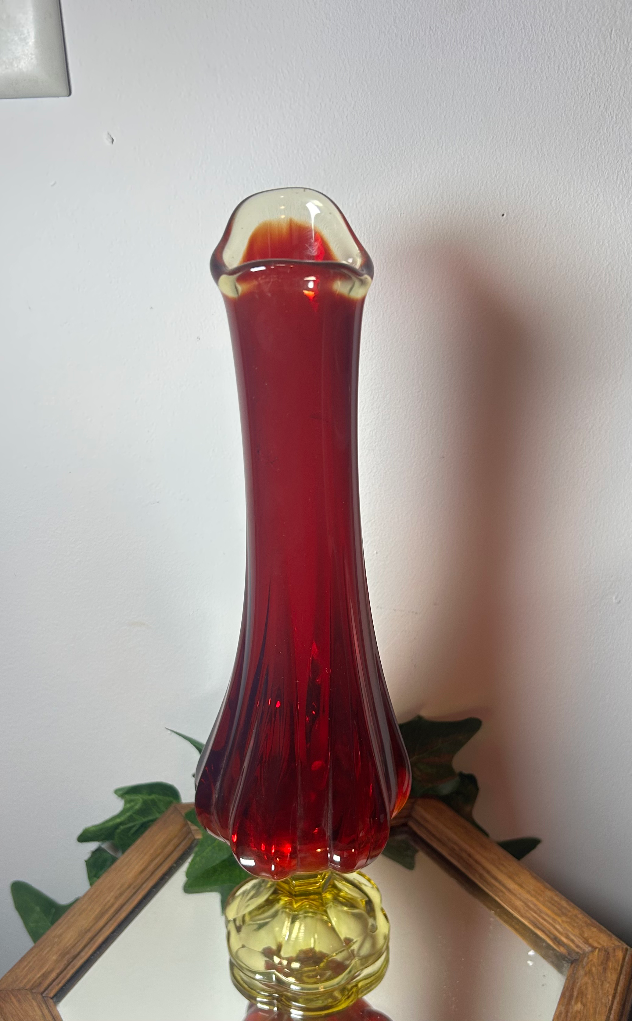 Vintage L.E. Smith Amberina Swung Glass Vase