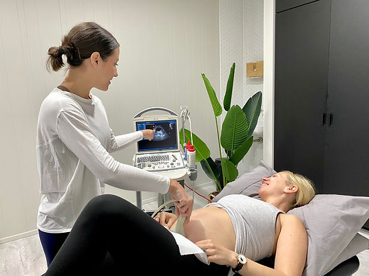 Pregnancy, Prenatal, Postnatal & Pelvic Health Physio Appointments & Classes in Mosman Park at Featherstone Physio Pilates