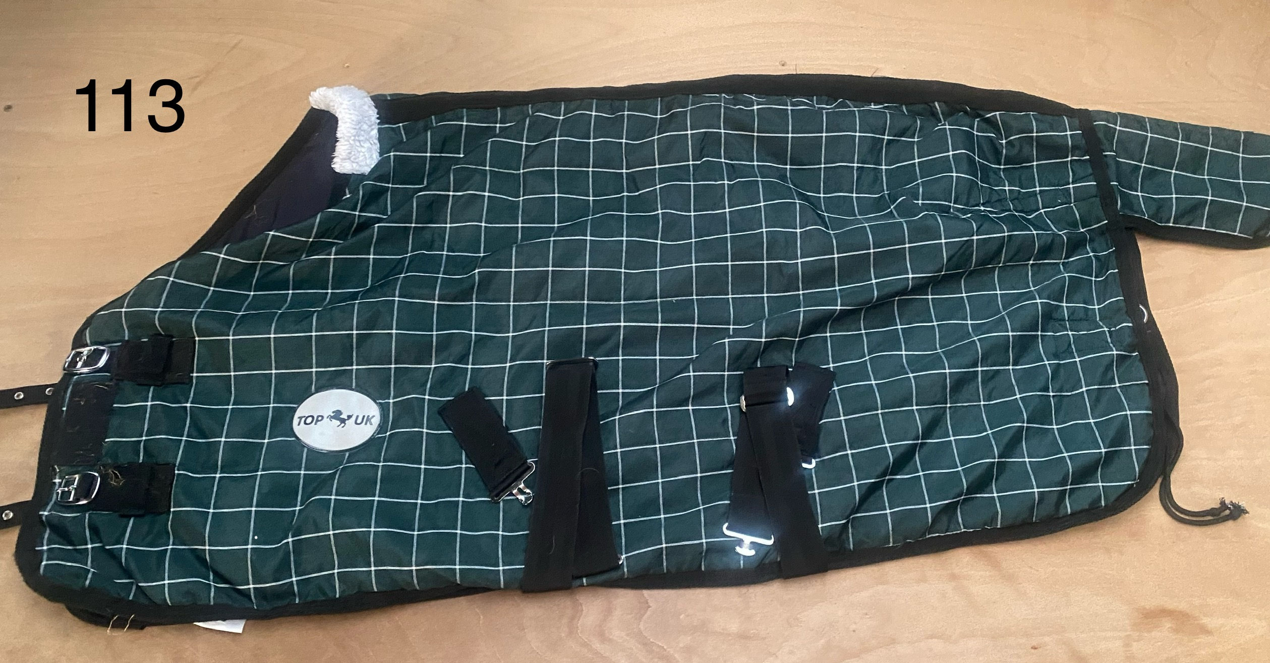 4’6’’ top uk stable rug lightweight standard neck