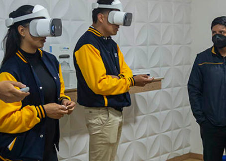 UTPL inaugura laboratorios de innovación e investigación académica