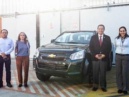 Alcalde de Quito visitó la planta de GMOBB del Ecuador