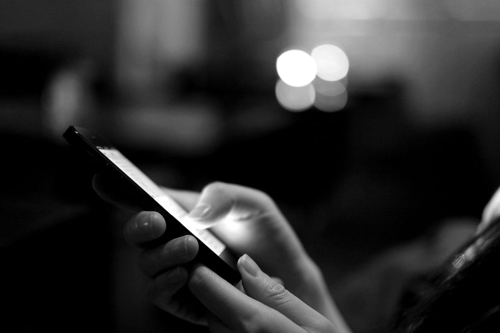 Mobile%20Phone_edited.jpg