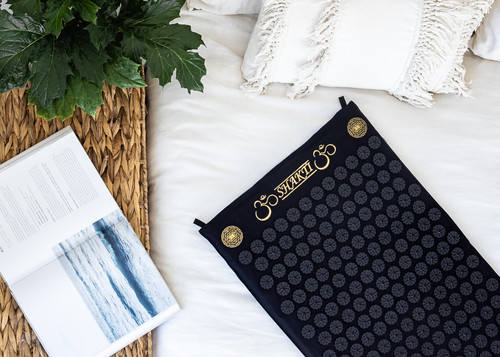 Shakti Mat インディゴ オーガニックコットン Amazon.com: ShaktiMat Classic Acupressure Mat Advanced