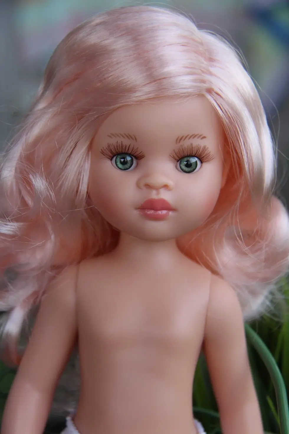 Thumbnail: Paola Reina 32733 Las Amigas ESME Doll 32 cm./12.5" Vanilla Scent NEW pink hair
