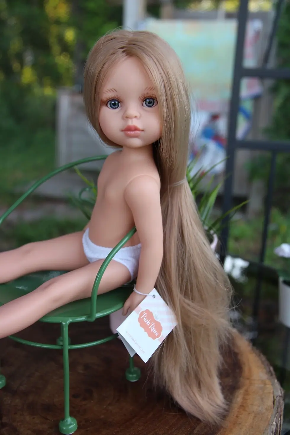 Thumbnail: Paola Reina 32212 Las Amigas CARLA Doll 32 cm./12.5" Vanilla Scent NEW long hair